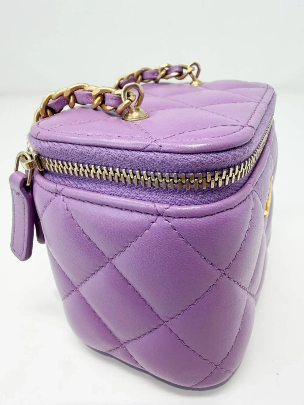 CHANEL this lambskin